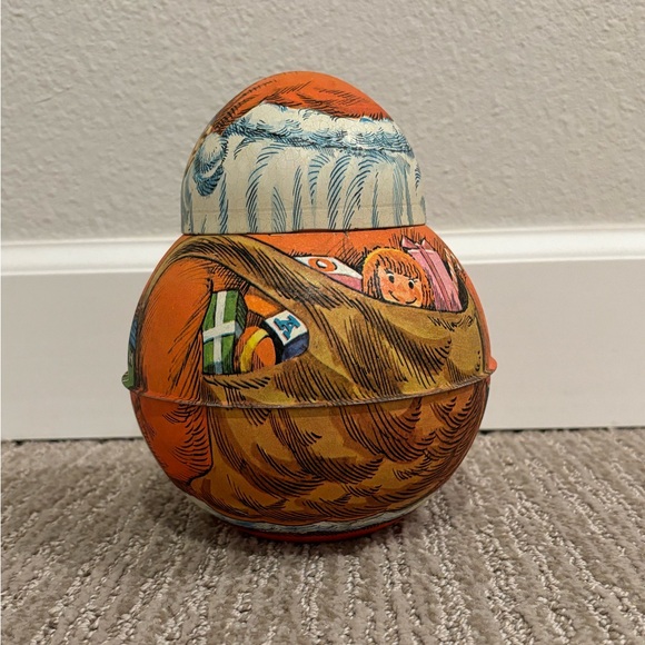 SOLDVintage 7” Santa tin 1980 Bristol Ware / Chein Industries, candy/tobacco tin - Picture 5 of 14